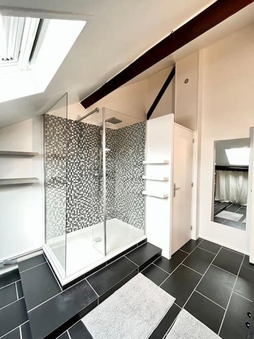 Dubai - Bel Appartement A Reims Ngoại thất bức ảnh